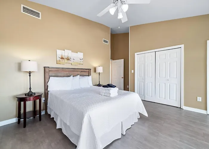 Round House Retreat On The Bay Holiday home Gulf Shores